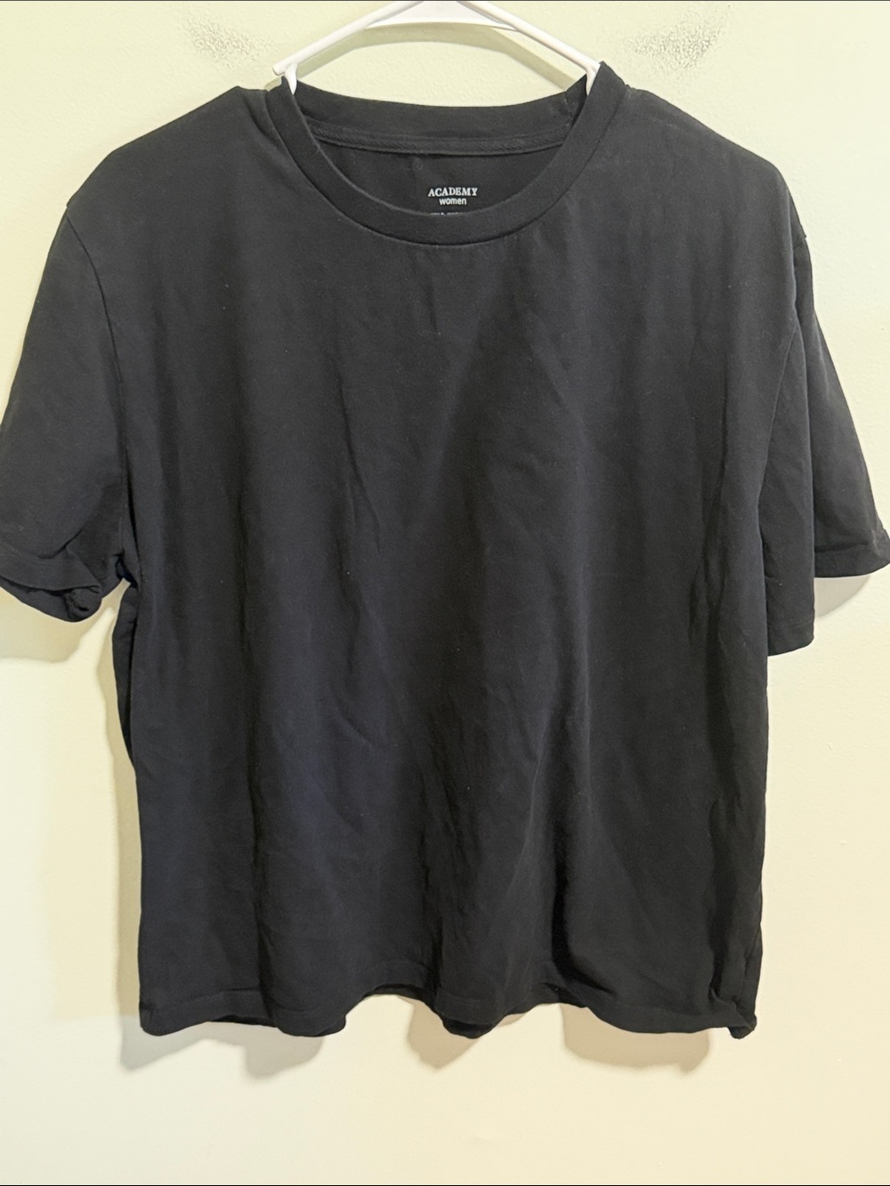 Academy Women Jimmy Bf Tee Size Medium